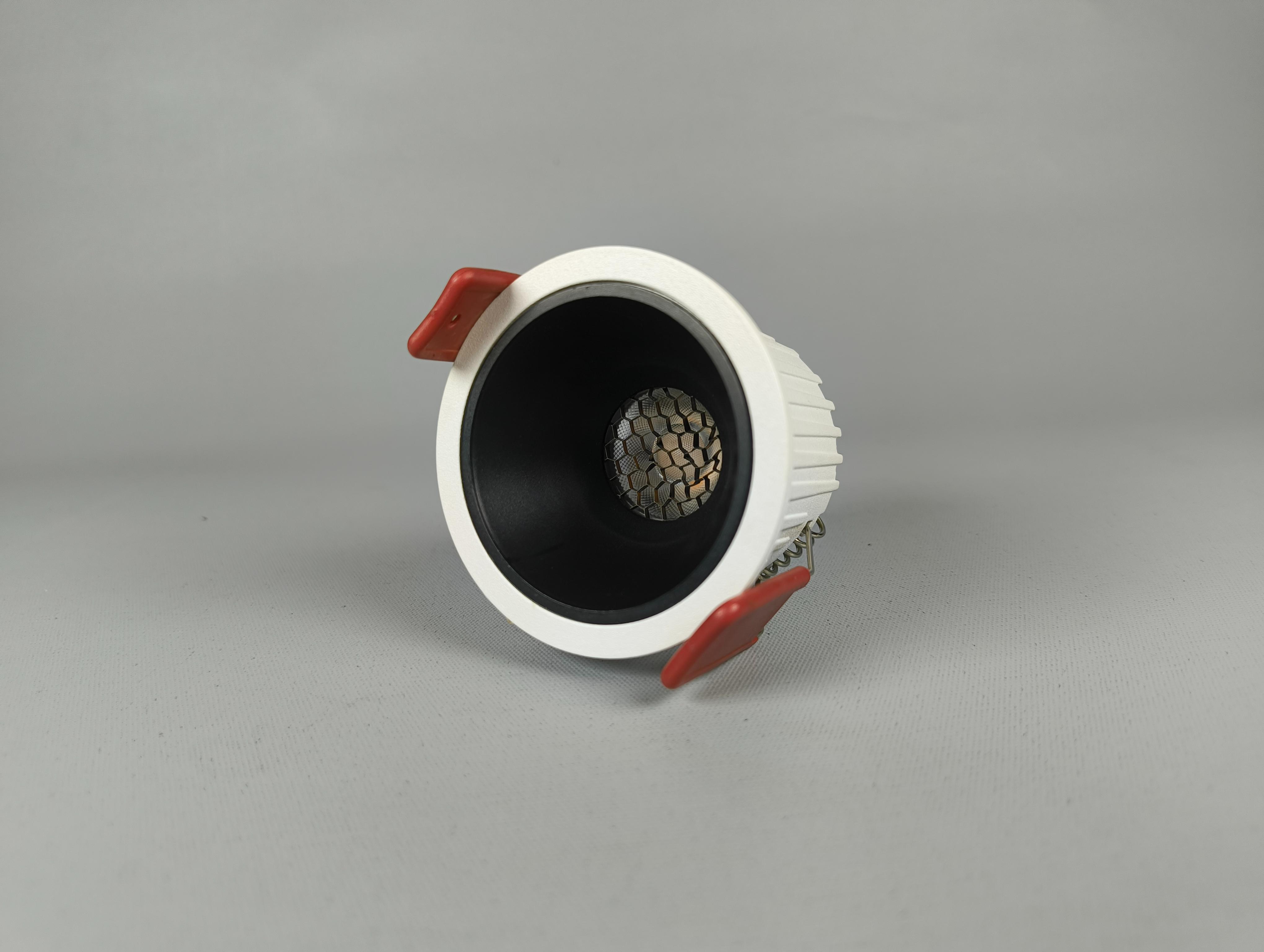 LX-1070